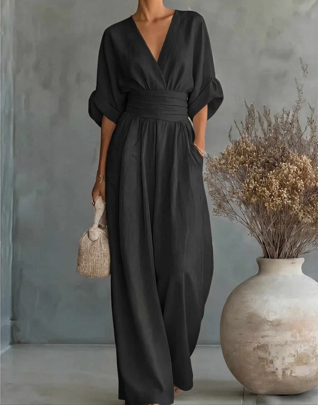 Daniela™ | Elegant V-Neck Wide Leg Jumpsuit