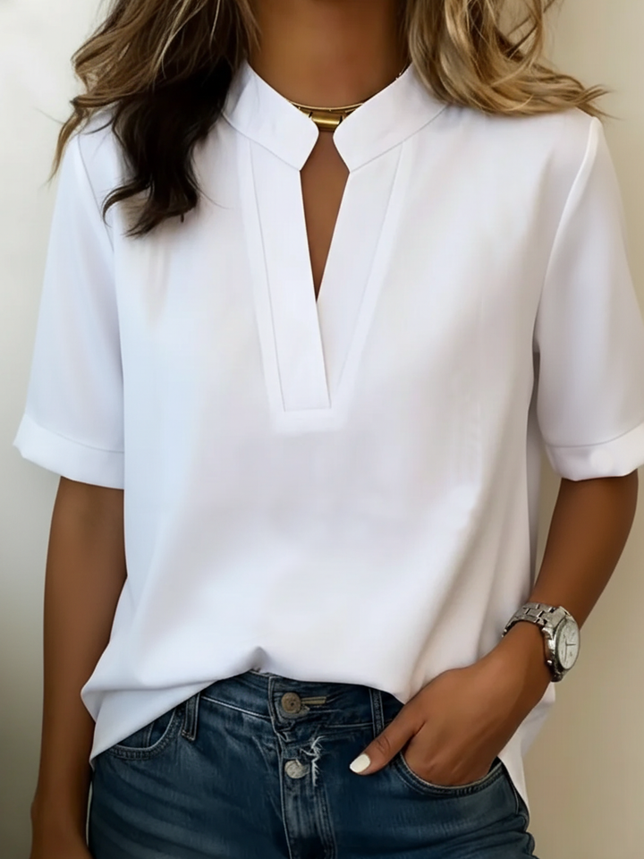 Avery | Effortless V-Neck Blouse