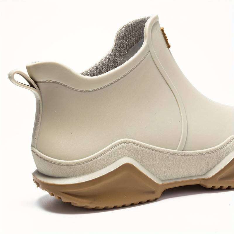 Teodora™ - Modern, orthopedic rubber boots